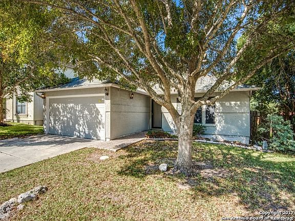2nd image of 8223 Cantura Mls