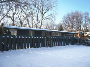 2426 Cedarwood Rdg, Minnetonka, MN 55305