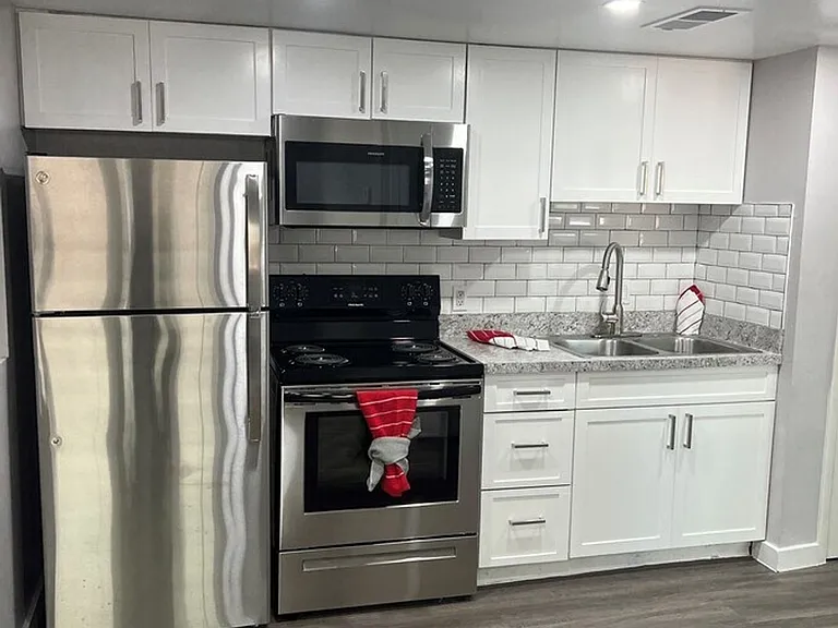 Greenbriar Villa Apartments — Photo 6