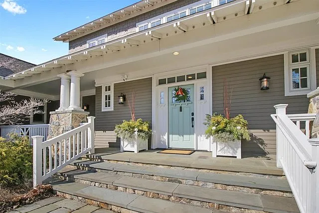 67 Greencroft Dr photo 1