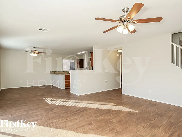 23407 W Pima St — Photo 2