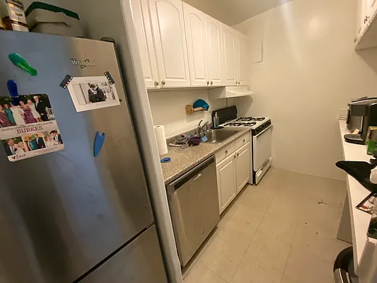 Rented by FirstService Realty (legacy) | media 4