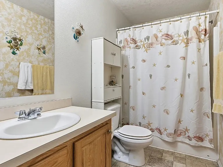 19141 Joselyn St SW — Photo 9