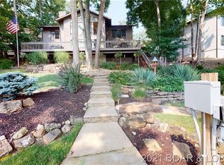 578 Cambridge Dr, Four Seasons, MO 65049