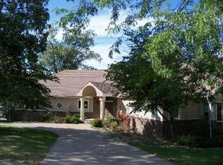2400 Drenthe Laan, Pella, IA 50219