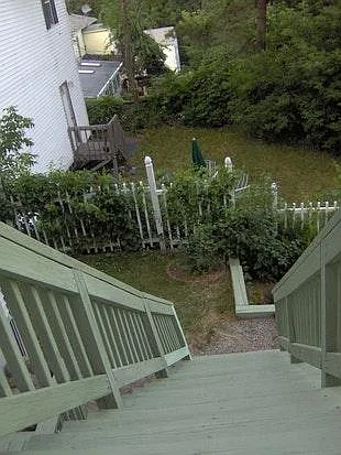 3 bed, 1.5 bath, 1700 sqft, $2,650 — Photo 2