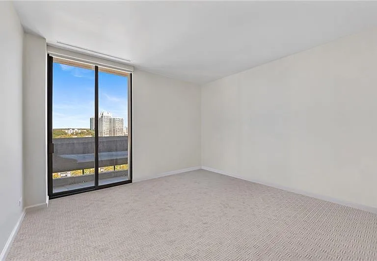 2575 Peachtree Rd NE #22A — Photo 24