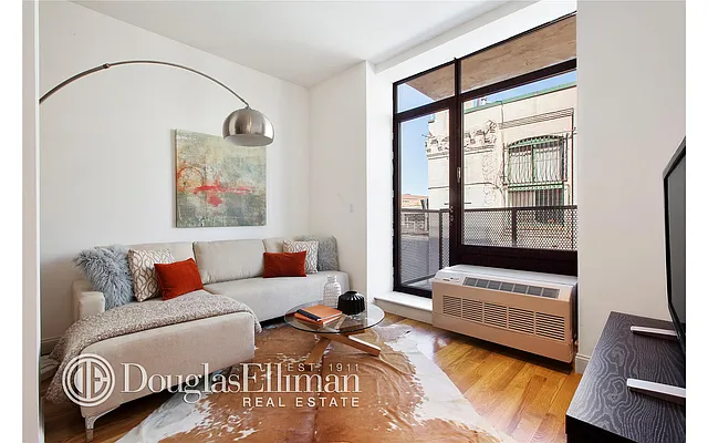 Rented by Douglas Elliman | media 20