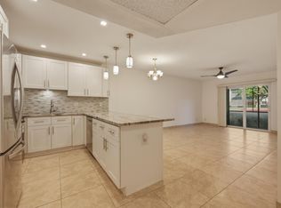 255 S Cypress Rd APT 315, Pompano Beach, FL 33060