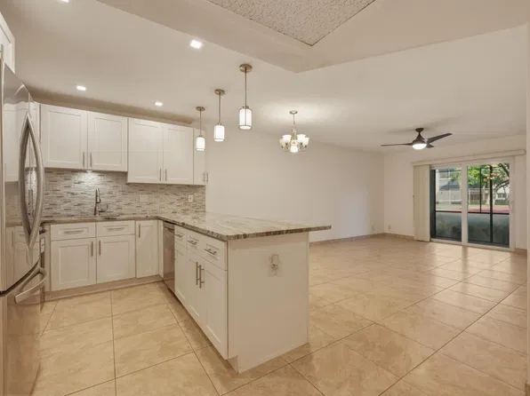 255 S Cypress Road #315, Pompano Beach, FL 33060