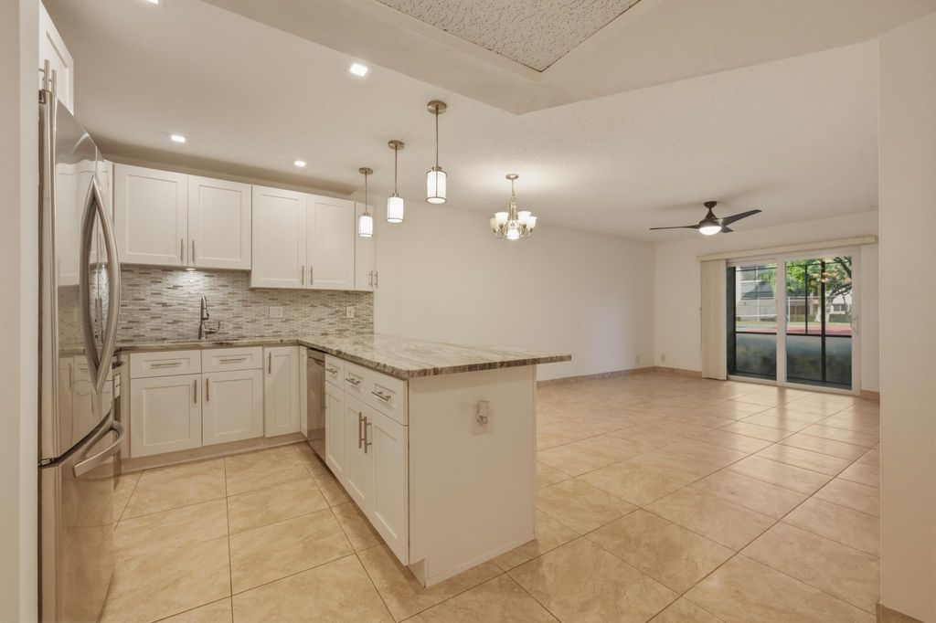 255 S Cypress Road #315, Pompano Beach