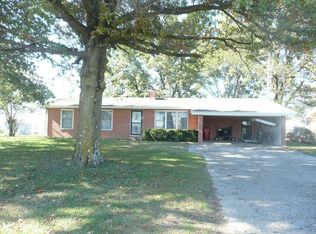 128 Grant City Dr, Sikeston, MO 63801