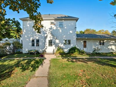 105 Harrison St SE, Cascade, IA, 52033