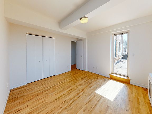 4th image of 752 W End Ave APT 21B