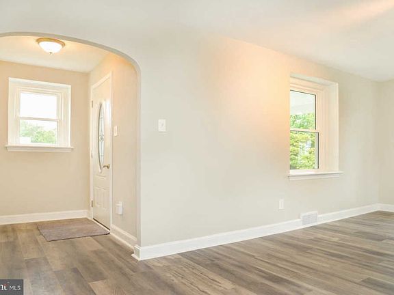 4th image of 524 N Lansdowne Ave