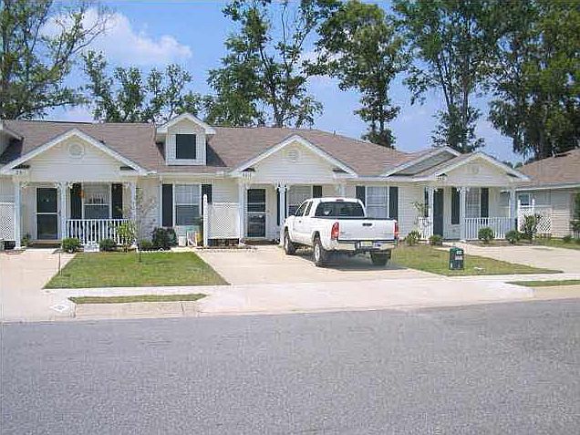 1st image of 2515 Trailwood Dr