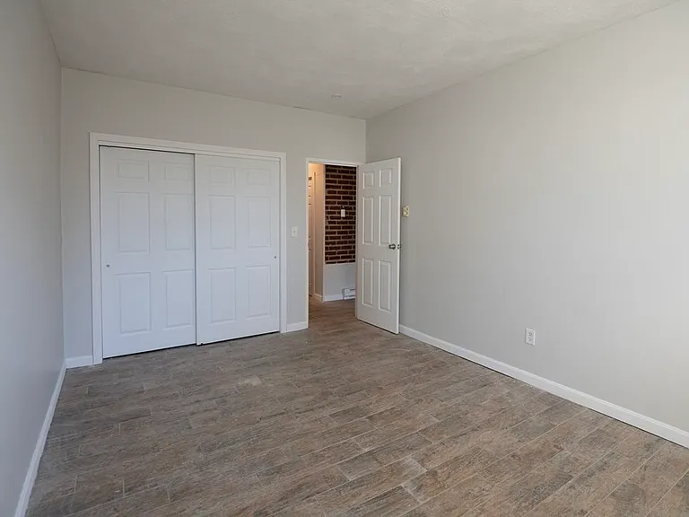 5 Beaver Park Rd #5 — Photo 5