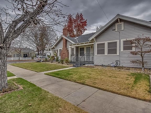 4th image of 1146 W Flora St