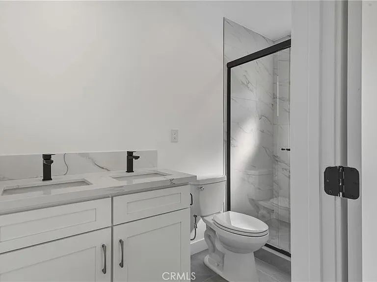14165 Erwin St — Photo 9