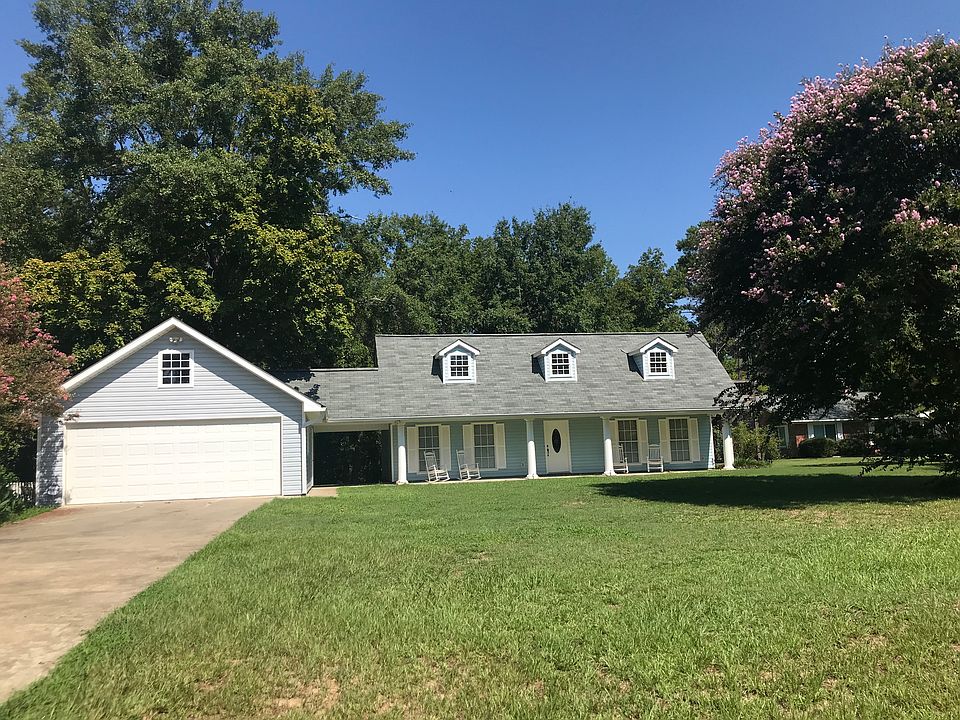 4bdrm/2bath spacious 
