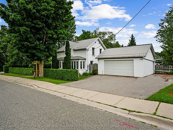 2nd image of 34 Croft St
