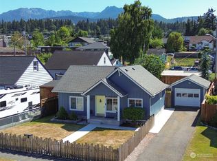 616 E 9th St, Port Angeles, WA