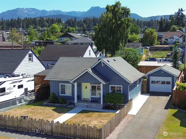 616 E 9th Street, Port Angeles, WA 98362