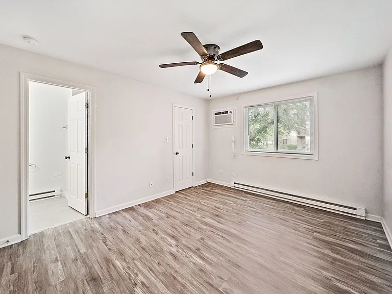 170 Waters Edge Dr #102 — Photo 15