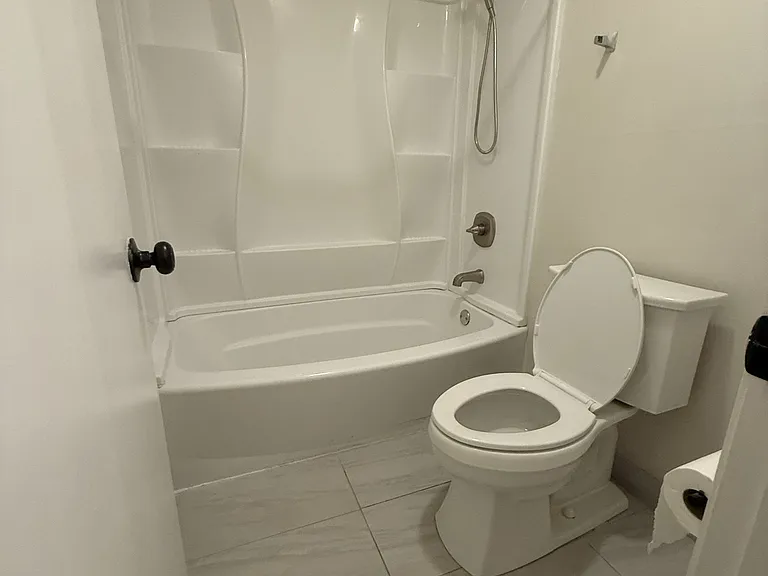 1802 Augusta Dr #1802 — Photo 11