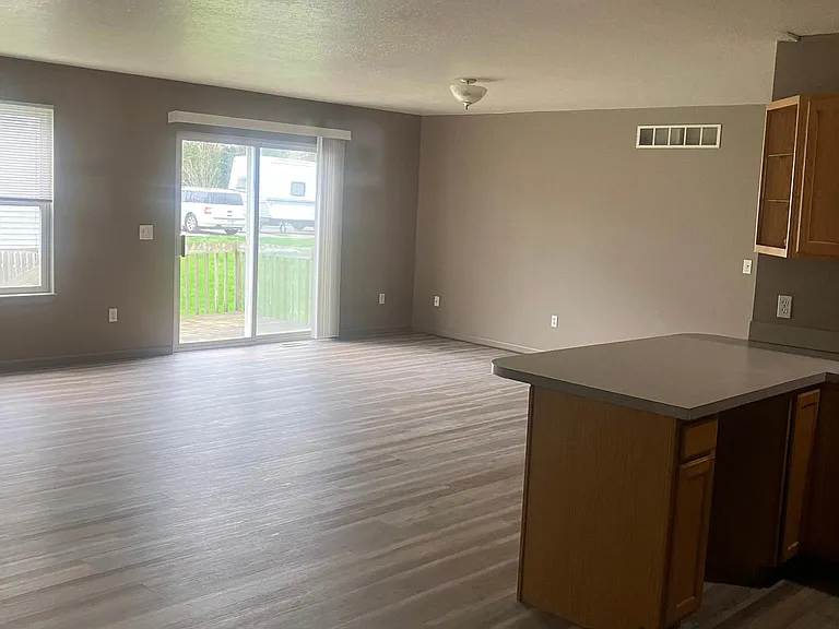 4518 S Crawford St — Photo 5