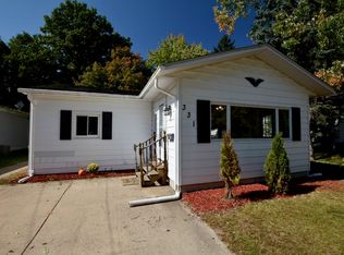 331 Hemlock St, Midland, MI 48642