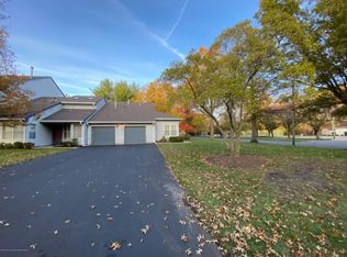 238 Ravenswood Rd, Englishtown, NJ 07726