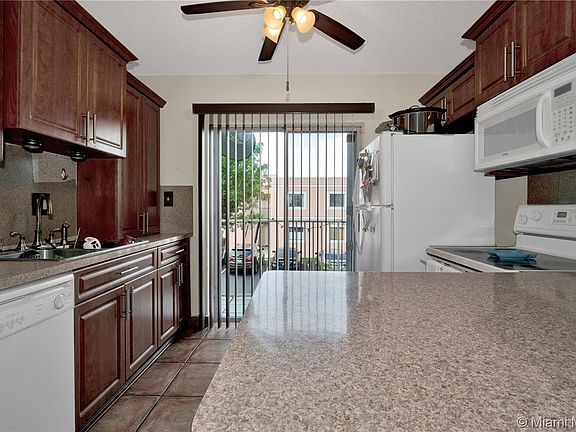 4th image of 7861 SW 152nd Ave #306-3