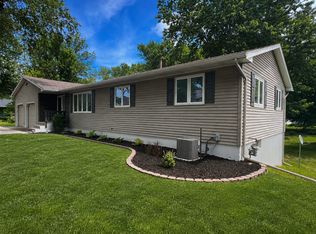 703 3rd St S, Ellendale, MN 56026