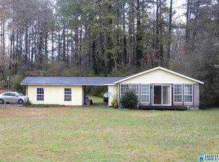 305 Dearmanville Dr S, Anniston, AL 36207