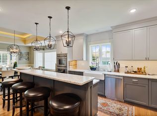 12 Kirkwall Dr, Stratham, NH 03885