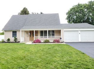 5 Landry Rd, Somerset, NJ 08873