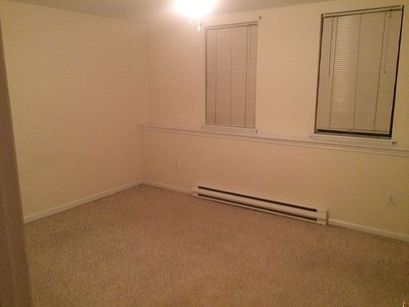 bedroom (unfurnished)