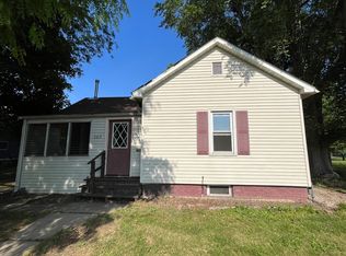 309 7th Ave, Mendota, IL 61342