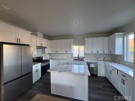 4th image of 4608 Beaumont St