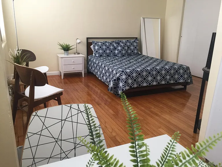 2115 SW 3rd Ave #10 — Photo 13