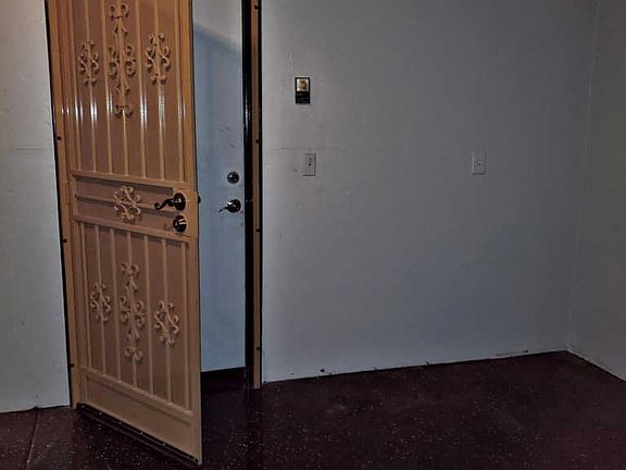 4th image of 3548 W Lost Village Ln