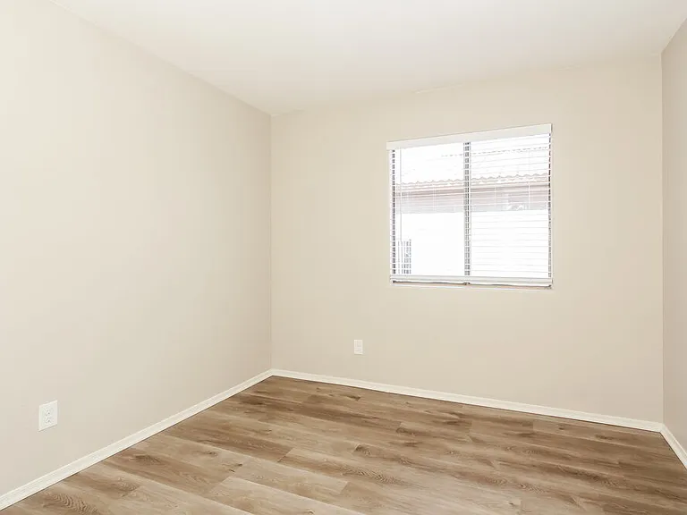 6586 W Blythe Pl — Photo 13