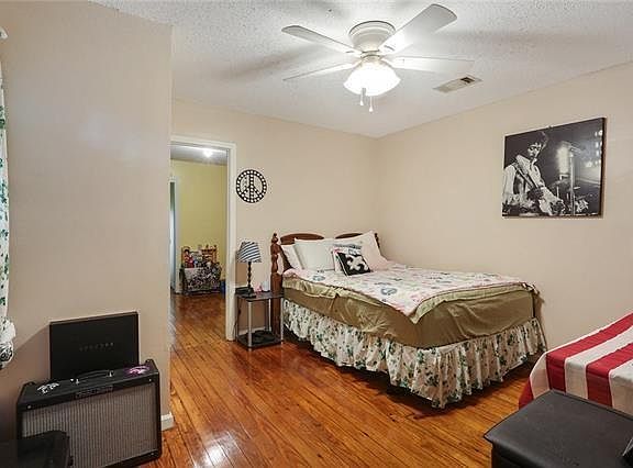 2nd image of 1722 N Derbigny St