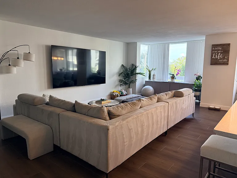644 Island Way #405 — Photo 24