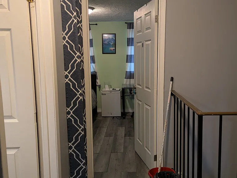 496 Grey St — Photo 15