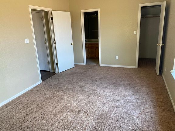 5th image of 4112 Bull Run Dr #B