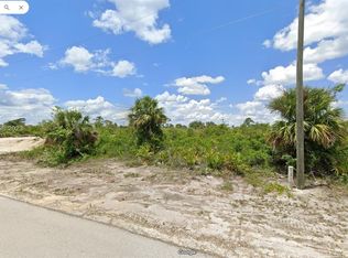 3004 72nd St W, Lehigh Acres, FL 33971