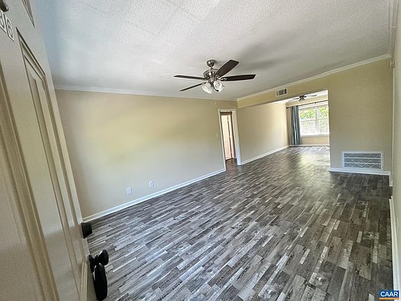 3rd image of 2517 Hydraulic Rd APT 86