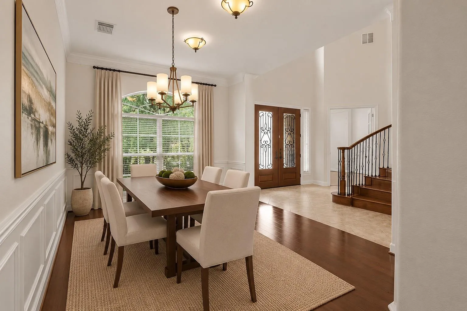 5 bed, 4.5 bath, 4641 sqft, $5,800 — Photo 3